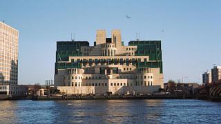 MI6 and Thames&nbsp;Select this image to see a larger version. 