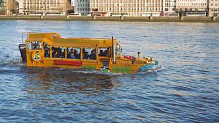 Duck Tours on the Thames&nbsp;Select this image to see a larger version. 