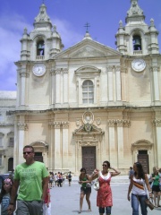 &nbsp;Select this image to see a larger version. 