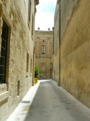 &nbsp;Select this image to see a larger version. 