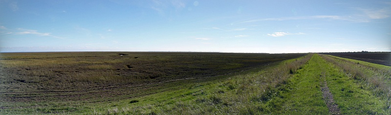 P1060882 PANO.
2:07:20pm Mon 3 Oct 2016.
The Wash. Butterwick Low.&nbsp;Select this image to see a larger version. 